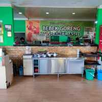 Bebek Goreng H. Slamet