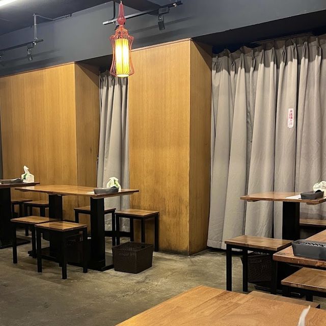 台灣｜台北 韓記老虎麵 超讚紅油水餃（花生粉）