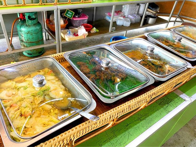 อิ่ม คุ้ม อร่อย ป้าพรบ้านขนมจีนบุฟเฟต์ 😋