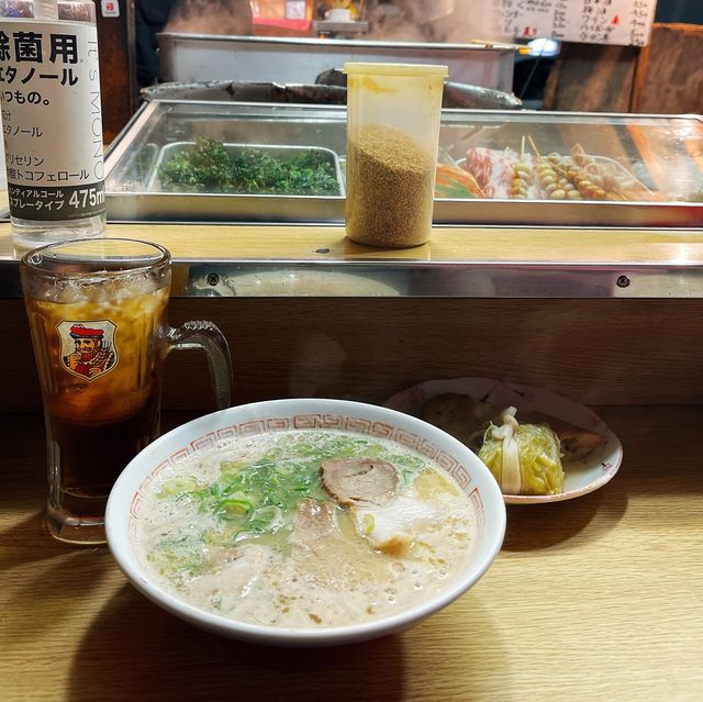 天神駅近く！　屋台ともちゃん