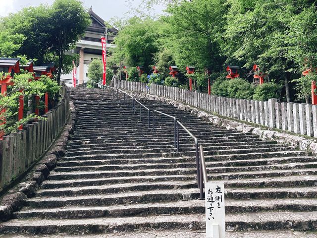 【和歌山】苔むした熊野那智大社
