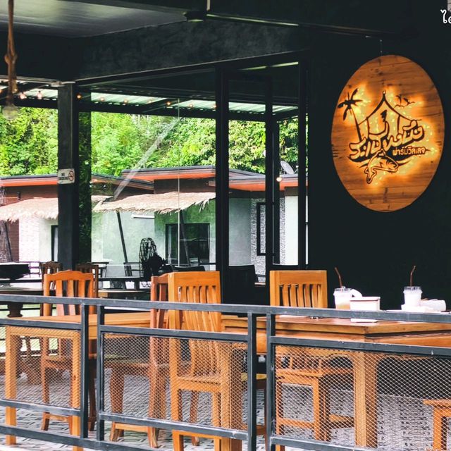 ระเบียงบึงฟาร์มวิลเลจ  คาเฟ่&ที่พักริมน้ำ อ.ควนโดน