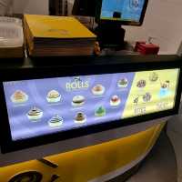 Rrooll - A New Cinnamon Roll Shop 