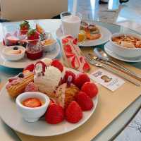 겨울에 🍓딸기뷔폐는 서울 용산 드래곤시티the26!