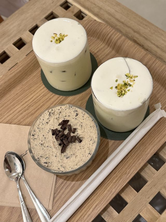 겨울느낌 낭낭한 카페, 멜로우스트리트🥧