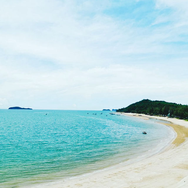 หาดทรายรี ชุมพร
