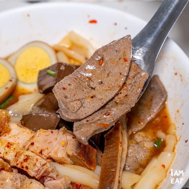 หมูกรอบหนังระเบิดเจ้าเด็ดเจ้าดัง