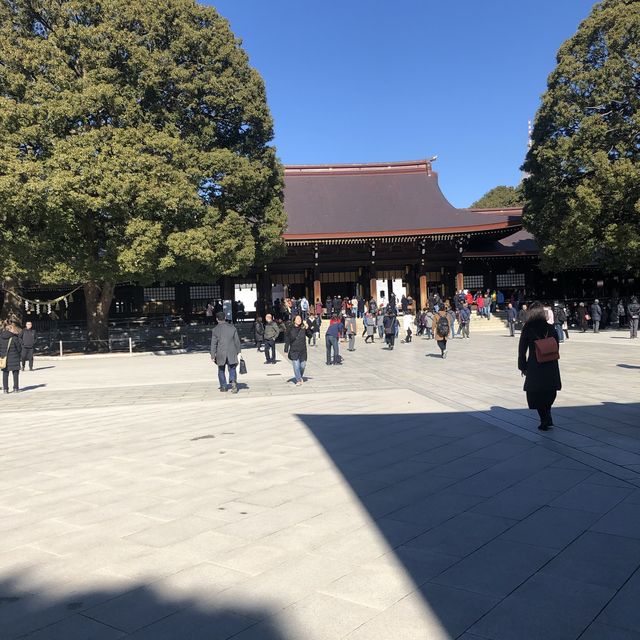 Meiji shirne ศาลเจ้าขนาดใหญ่ในกรุงโตเกียว