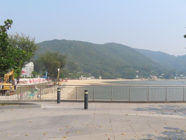 大嶼山銀礦灣沙灘