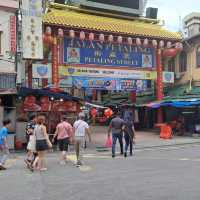 AN EVENING STROLL AROUND CHINATOWN