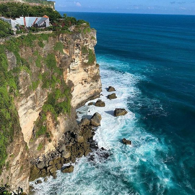 ULUWATU BEACH, BALI