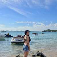 นั่งชิลริมทะเลที่หาดถ้ำพัง
