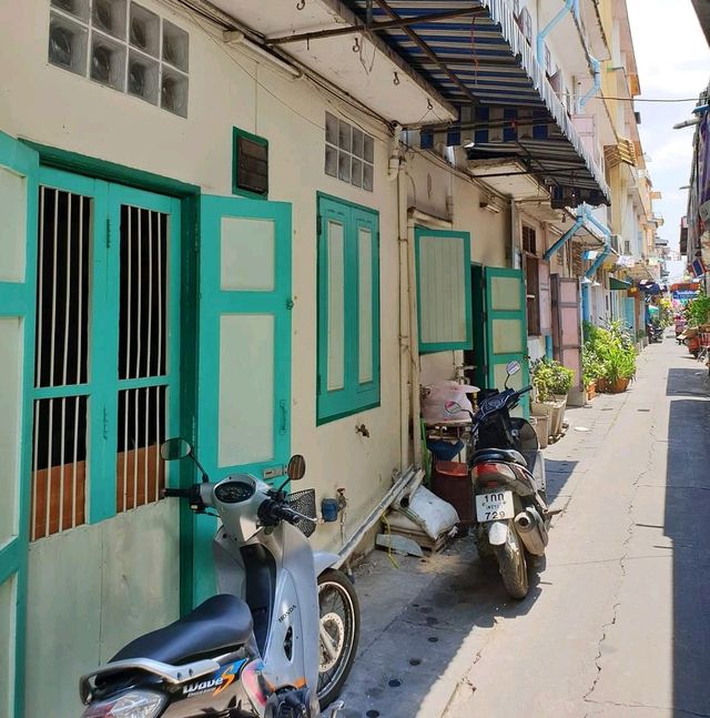 ___"ร้านข้าวแช่แม่อร"___ 