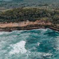 KARANG BOLONG BEACH : PACITAN