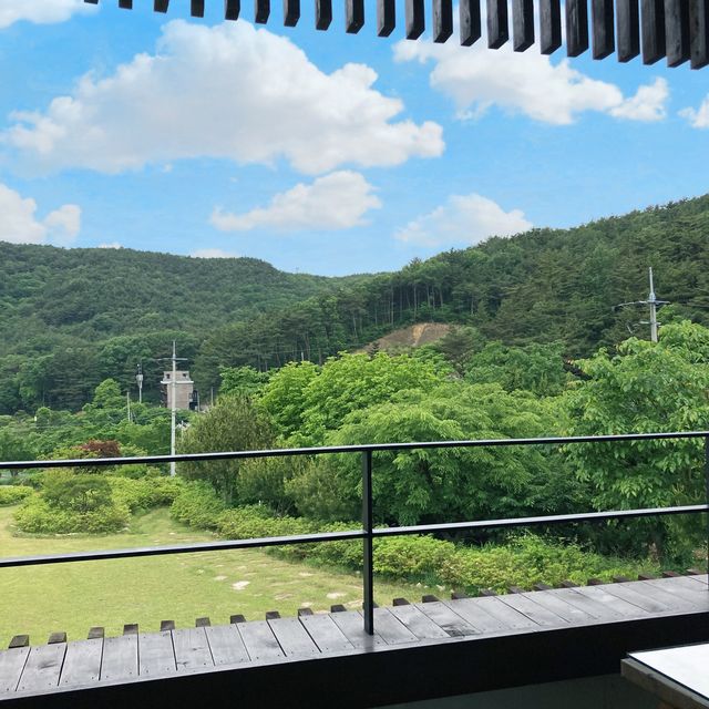 넓은 마당과 노천탕이 있는 “수화림”