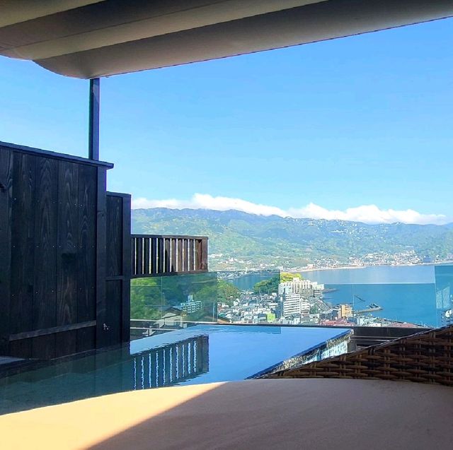 熱海を見下ろす絶景の景色、貸切露天風呂最高✨
