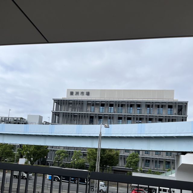 安い！美味しい！豊洲一番で行列ができるお店🍣