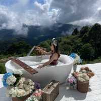 ลงอ่าง กลางเขา ที่ The Cloud  ม่อนเงาะ