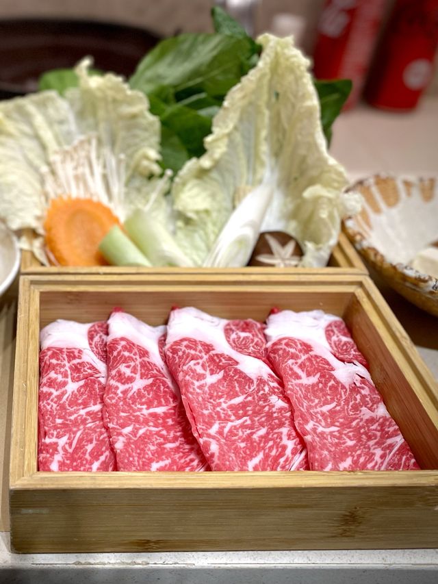 ชาบู-สุกี้ พรีเมียมเนื้อญี่ปุ่นแท้ๆ … Shabu Baru 