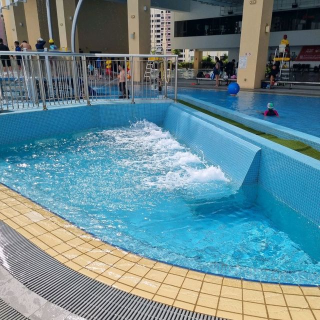 Heartbeat @ Bedok with Indoor Swimming Pool