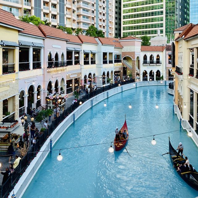 A GLIMPSE OF VENICE IN MANILA 