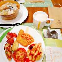 /Holiday Inn食食食5餐滿足之旅/