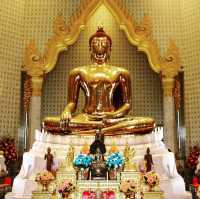 WAT TRAIMIT, TEMPLE OF THE GOLDEN BUDDHA