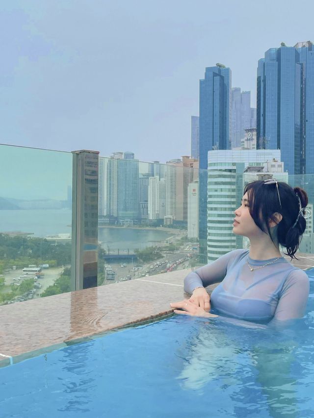 역대급 킹 가성비 오션뷰 루프탑 수영장 호텔, 베이몬드