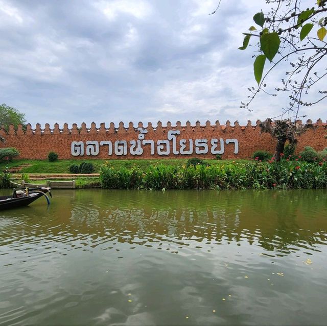 Ayothaya Floating Market 📌