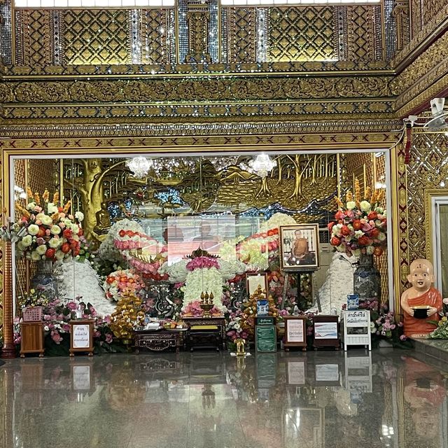 🙏🕍ไหว้พระรับพรปีใหม่วัดห้วยใหญ่🎄🎉