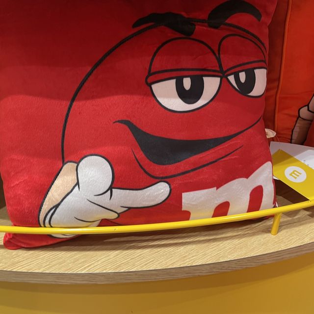 Shanghai 🍬 | M & M anyone ? 