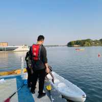 kayaking at Donghu East lake park 