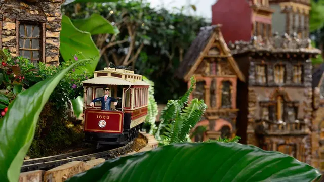 New York Botanical Garden Holiday Train Show | New York Botanical Garden