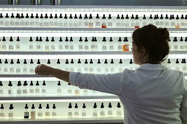 Lab work for artisan perfumers - and those who hope to be (in person) | The Institute for Art and Olfaction