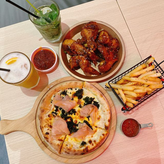 將軍澳出色烤雞+手工PIZZA
