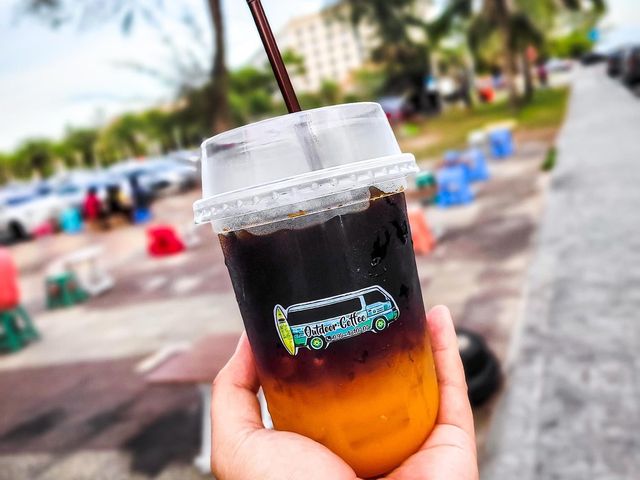 outdoor coffee คาเฟ่ริมทะเล
