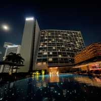 Dazzling night by the pool