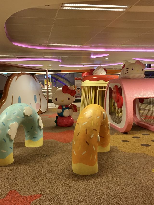 Airport: Picturesque