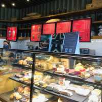 Starbucks Ayala Cloverleaf 