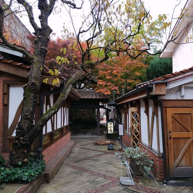 岩手県！童話の世界も紅葉でした～光原社本店～