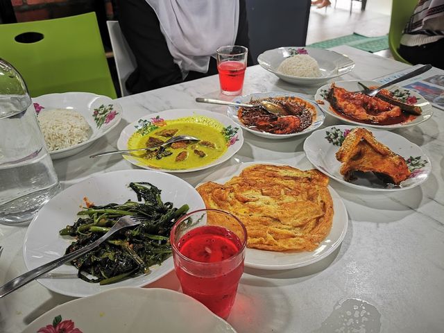 Hayyan Huda Opah's Kitchen 👣✨