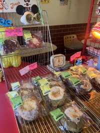 韓国/ソウル【望遠】雑貨も売ってる🍒💛かわいいカフェ🧸