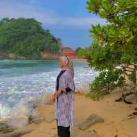 GOA CINA BEACH JAWA TIMUR