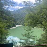 【富山県】黒部峡谷トロッコ鉄道