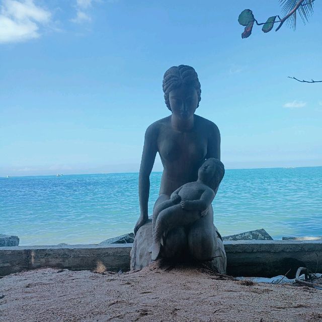 🏖หาดบางเสร่ ถ้าใจเซไปทะเลก็ได้นะ