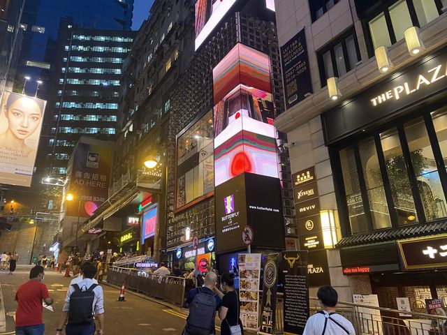 體驗香港夜生活～限聚令放寬後的蘭桂坊