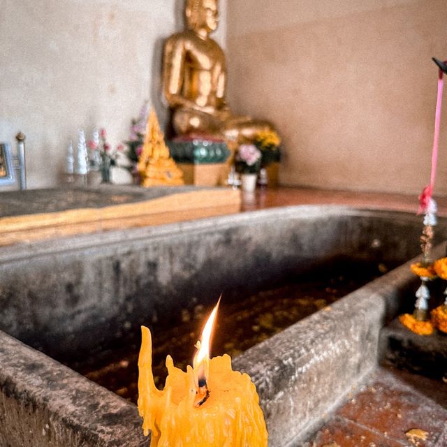 วัดเขาบางทราย ไหว้รอยพระพุทธบาท ชมวิวเมืองชลบุรี วัดเขาบางทราย ไหว้รอยพระพุทธบาท ชมวิวเมืองชลบุรี