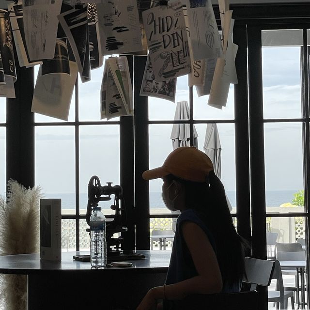 hidden lab คาเฟ่ไม่ลับริมหาดบางแสน 🌊🥤🧋