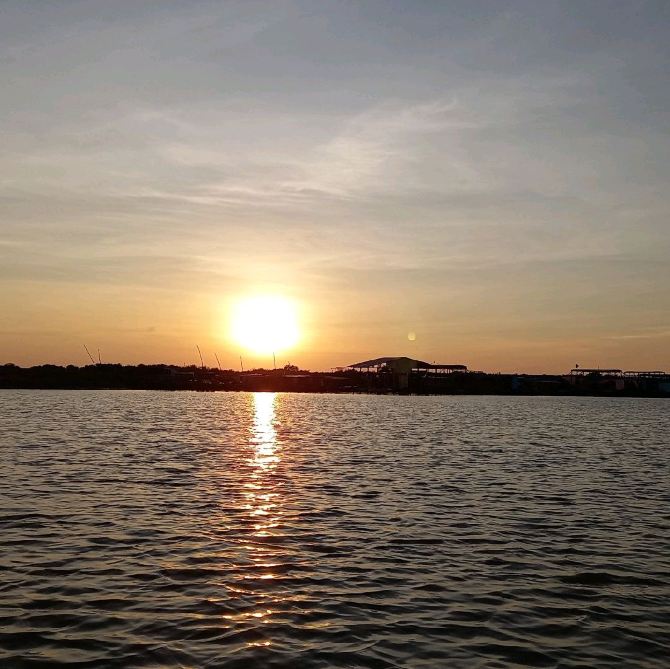 洞里薩湖 | 黃昏船河飽覽日落