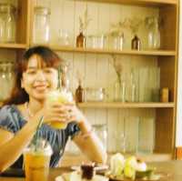 คาเฟ่ริมน้ำ ฉะเชิงเทรา ☕️🥛🫗🍹🎂🍰🧁